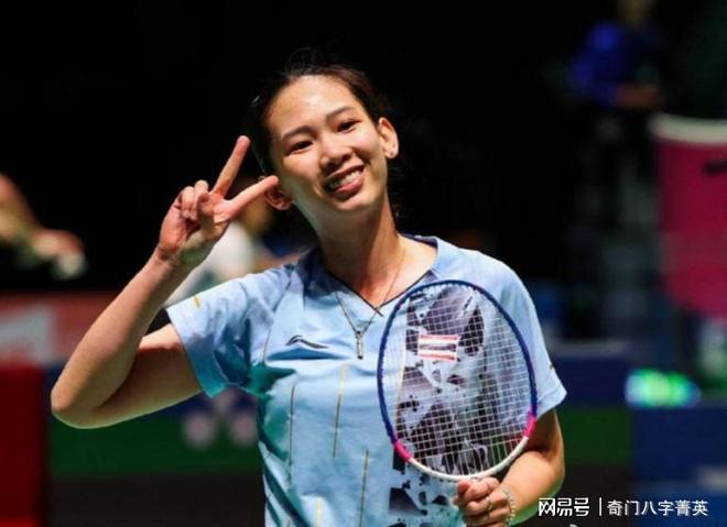 拥有一支由 拥有一支由